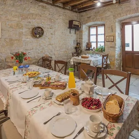 Rural Ritossa Bed & Breakfast Vizinada