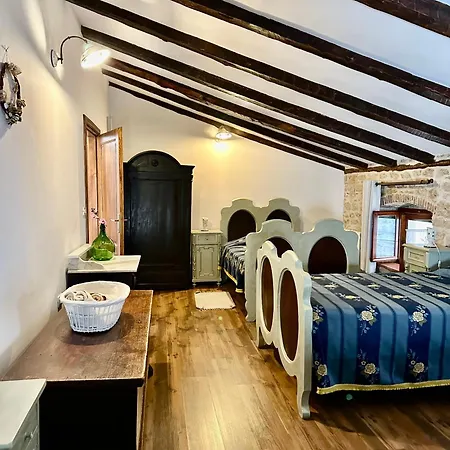 Rural Ritossa Bed & Breakfast Vizinada