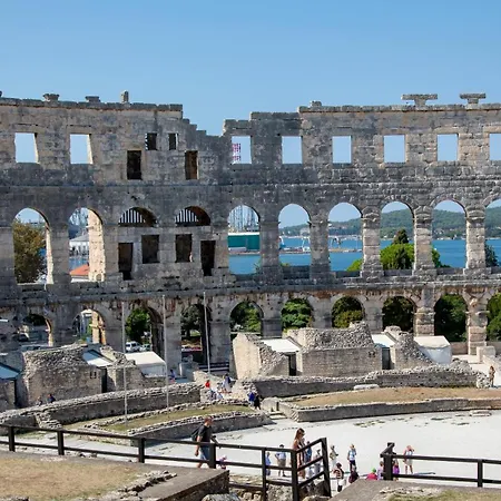 Rural Ritossa فندق مبيت وإفطار Vižinada