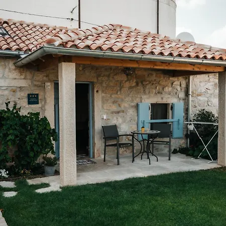 Rural Ritossa Bed & Breakfast